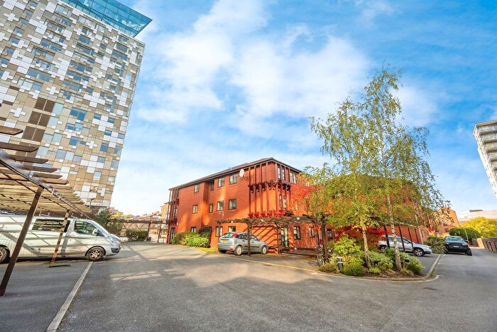 2 Bedroom Flat For Sale In Bridge Street, Birmingham, B1