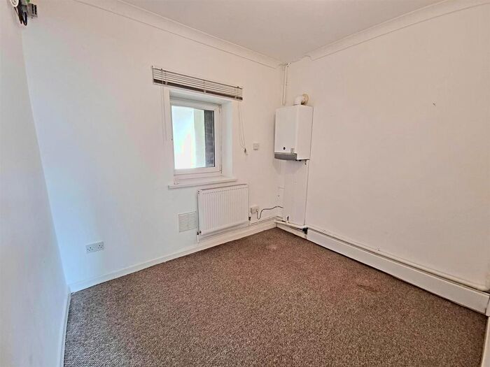 1 Bedroom Flat To Rent In Ceridwen Terrace, Pontypridd, CF37