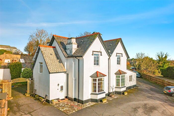 2 Bedroom Flat For Sale In Park Hill House, Totnes Road, Ipplepen, Newton Abbot, Devon, TQ12