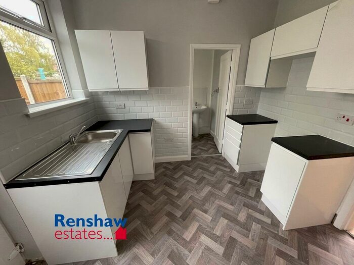 3 Bedroom Semi-Detached House To Rent In Devonshire Drive, Stapleford, NG9