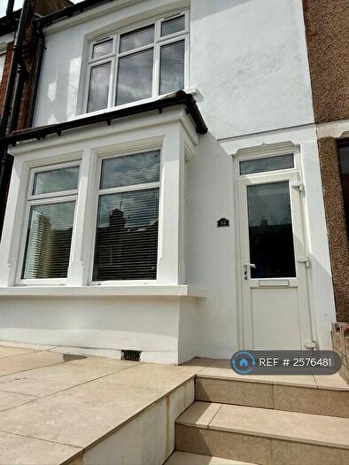 2 Bedroom Terraced House To Rent In Rochdale Road, London, SE2