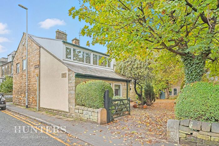 4 Bedroom Detached House For Sale In Halifax Road, Littleborough, OL15