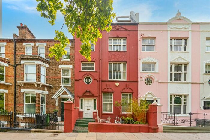 6 Bedroom House For Sale In Willow Road, Hampstead, NW3