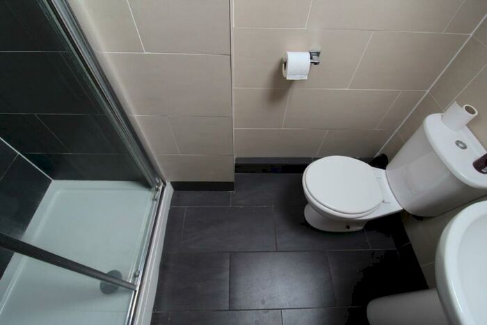 1 Bedroom Flat To Rent In Burnley Road, Crawshawbooth, BB4