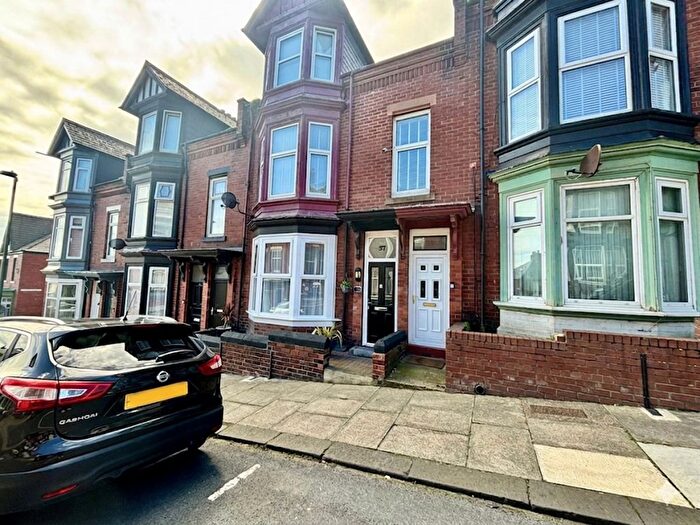 2 Bedroom Flat For Sale In Salmon Street, South Shields, NE33