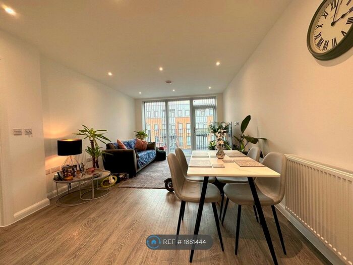 1 Bedroom Flat To Rent In Brewers Square, Dartford, DA1