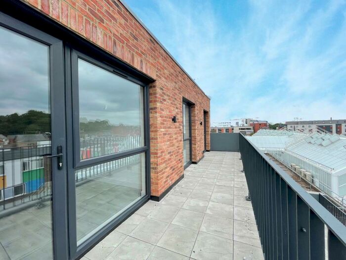 1 Bedroom Apartment To Rent In Obelisk Way, Camberley, GU15