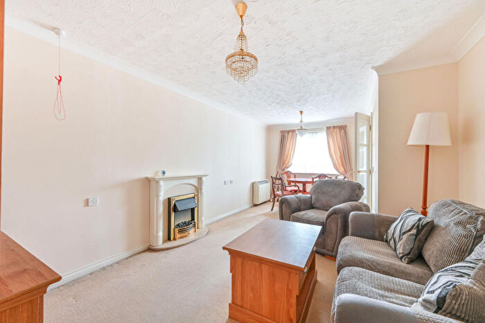 1 Bedroom Flat For Sale In Forty Avenue, Wembley Park, Wembley, HA9