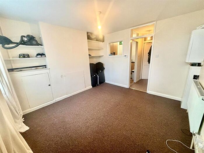 1 Bedroom Flat To Rent In Hatfield House Lane, Sheffield, S5