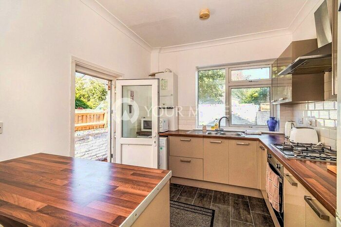 5 Bedroom House To Rent In Fraser Road, Southsea, Hampshire, PO5