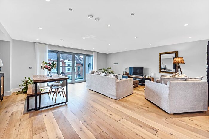 2 Bedroom Flat For Sale In A Highshore Road, London, SE15