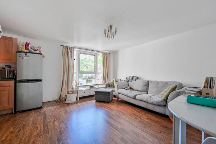 2 Bedroom Flat To Rent In Glaisher Street, Greenwich, London, SE8