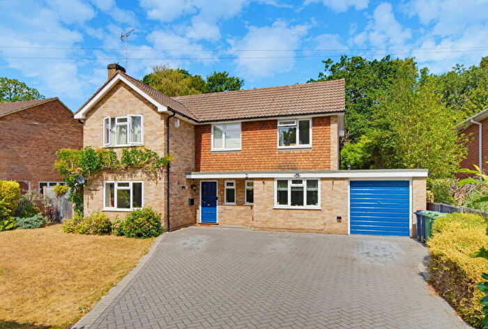 4 Bedroom Detached House For Sale In Dartnell Park Road, West Byfleet, KT14
