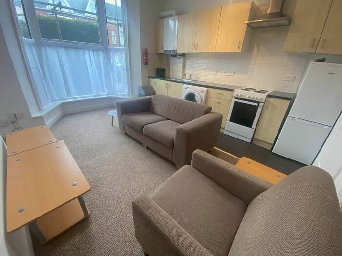 1 Bedroom Flat To Rent In Mirador Crescent, Uplands, Swansea, SA2