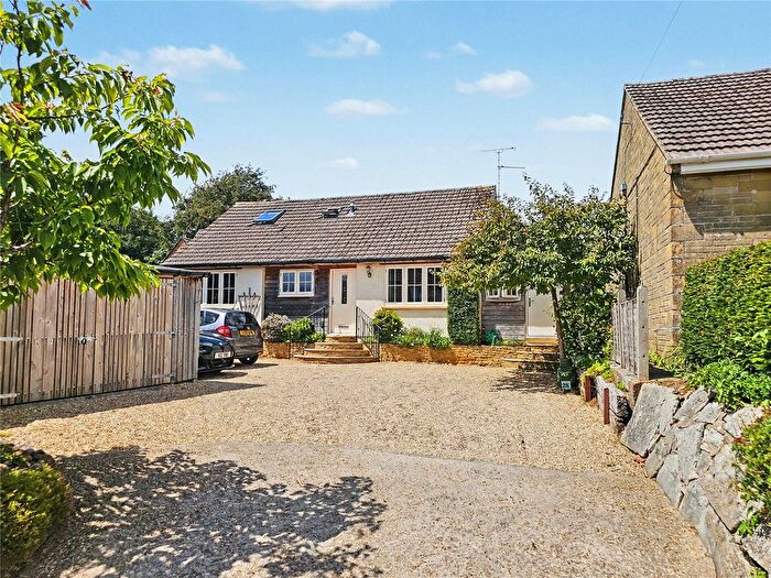 4 Bedroom Bungalow For Sale In West Street, South Petherton, Somerset, TA13