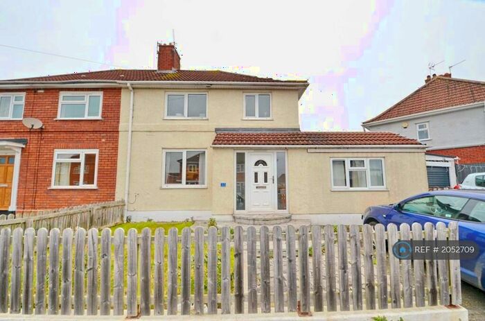 4 Bedroom Semi-Detached House To Rent In Kendal Road, Bristol, BS7