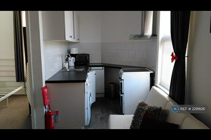 Studio To Rent In Ilkeston, Ilkeston, DE7