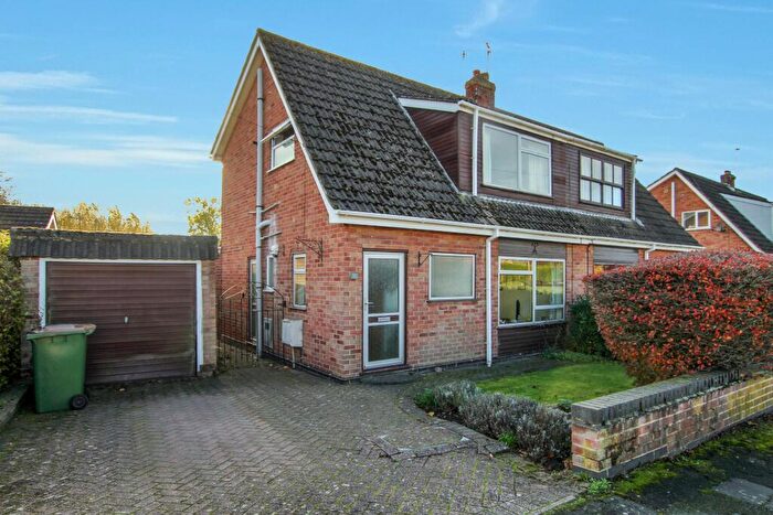 3 Bedroom Semi Detached House For Sale In Byron Crescent, Measham, Swadlincote, DE12