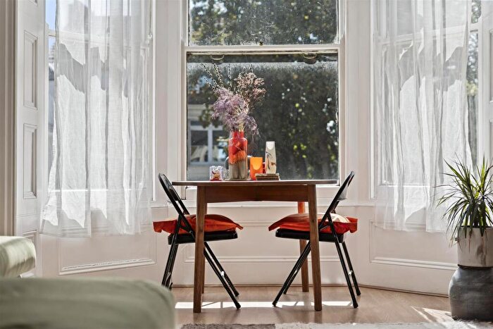1 Bedroom Flat For Sale In Selhurst Road, London, SE25