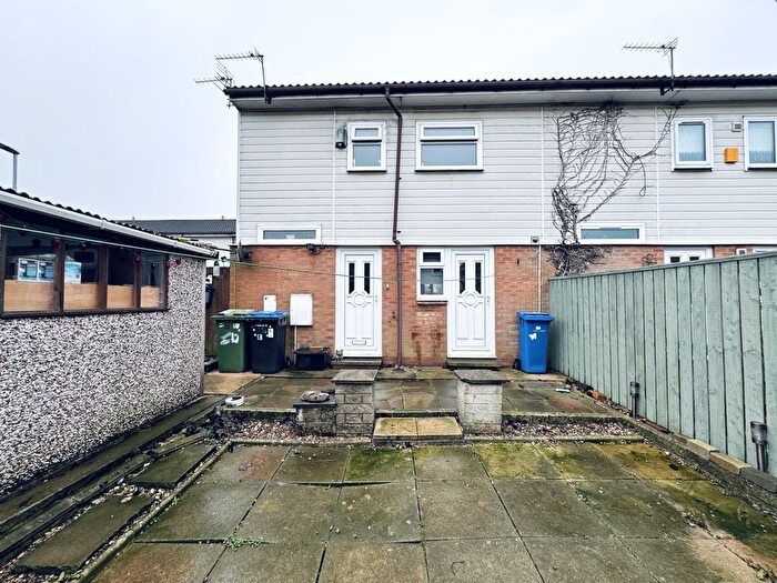 2 Bedroom End Terrace House For Sale In Cleveland Place, Peterlee, County Durham, SR8