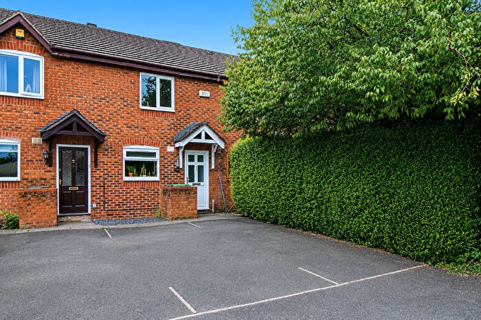 2 Bedroom Terraced House For Sale In Leeds Avenue, Worcester, WR4
