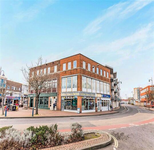 2 Bedroom Apartment To Rent In Mumby Road, Gosport, PO12