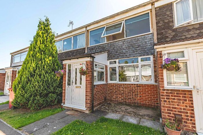 2 Bedroom Terraced House To Rent In Patricia Close, Cippenham, Berkshire, SL1