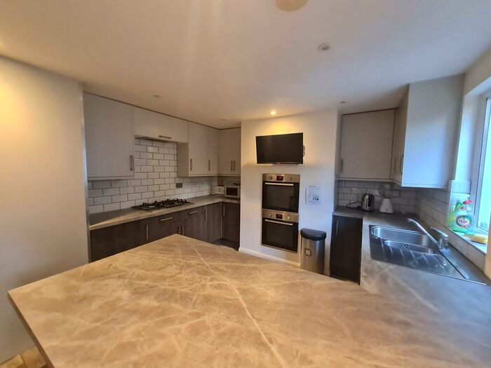 1 Bedroom Apartment To Rent In Boxley Road, Maidstone, ME14