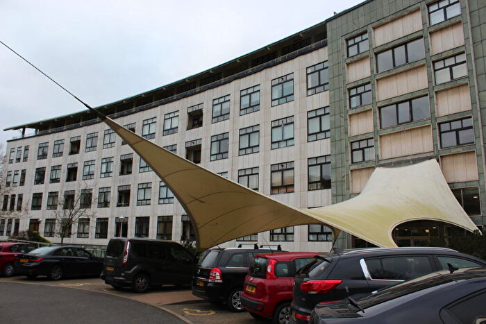 2 Bedroom Flat To Rent In Yew Tree Road, Birmingham, B13