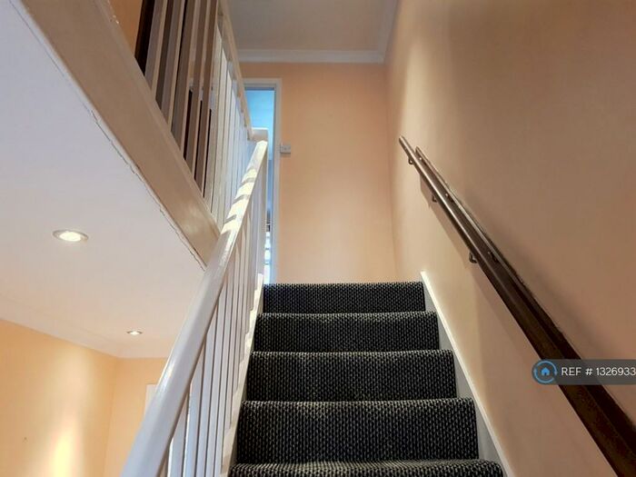 3 Bedroom Terraced House To Rent In Drayton Road, Cambridge, CB1