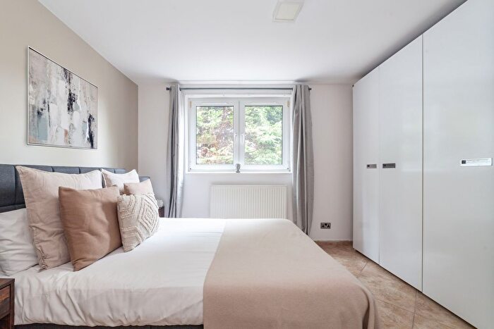 1 Bedroom Flat To Rent In Annesley Walk, London, N19