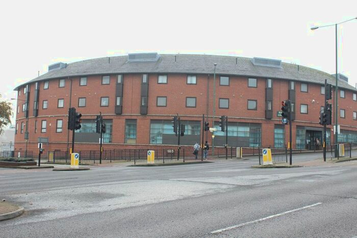 2 Bedroom Flat To Rent In Nash Court, Nash Way, Harrow, HA3