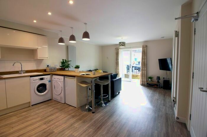 1 Bedroom Property To Rent In The Croft, Didcot, OX11