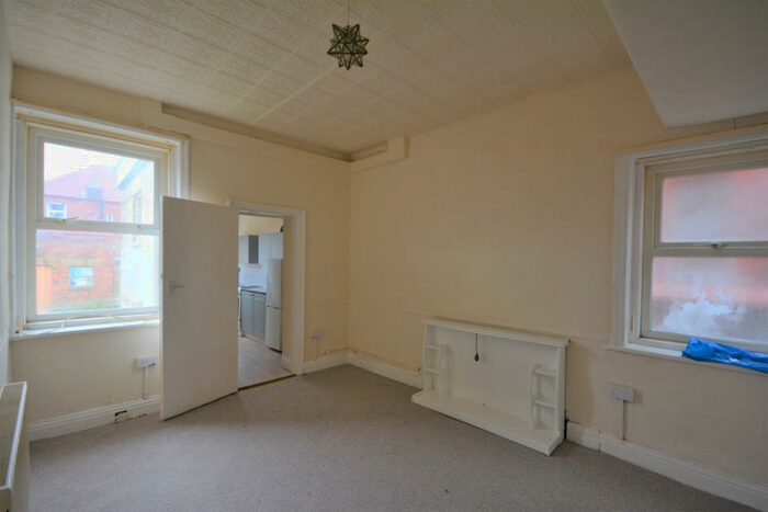 1 Bedroom Flat To Rent In Flat Raikes Parade, Blackpool, FY1