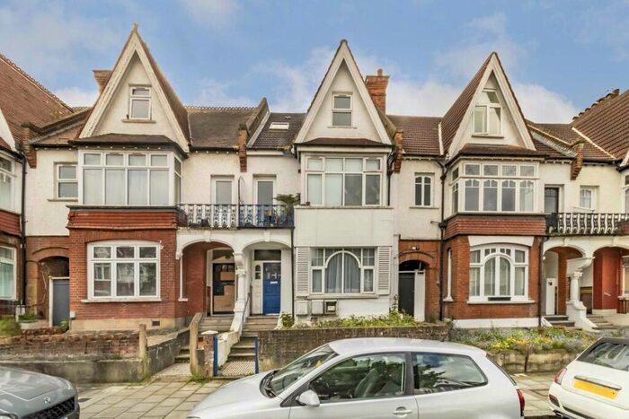 2 Bedroom Flat To Rent In Broxholm Road, Streatham, SE27