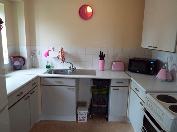 1 Bedroom Flat To Rent In Laindon, Basildon, SS15