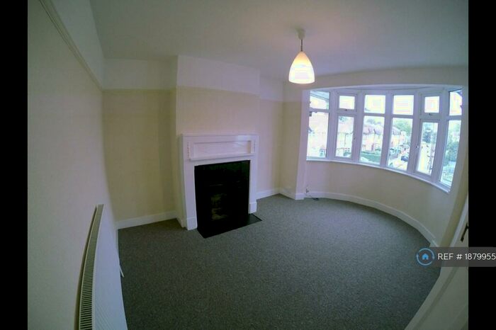 1 Bedroom Maisonette To Rent In Dors Close, London, NW9