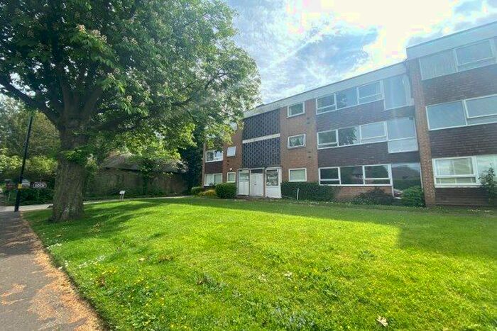 2 Bedroom Flat To Rent In Lichfield Road, Sutton Coldfield, B74