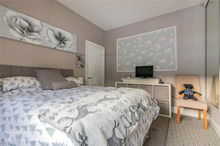 2 Bedroom Bungalow For Sale In Manchester Road, Slaithwaite, Huddersfield, West Yorkshire, HD7