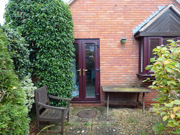 2 Bedroom Detached Bungalow For Sale In Cherry Orchard, Shipston-on-stour, CV36