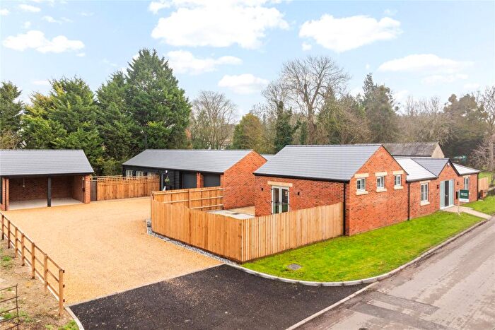 4 Bedroom Bungalow For Sale In Hexton, Hitchin, Hertfordshire, SG5