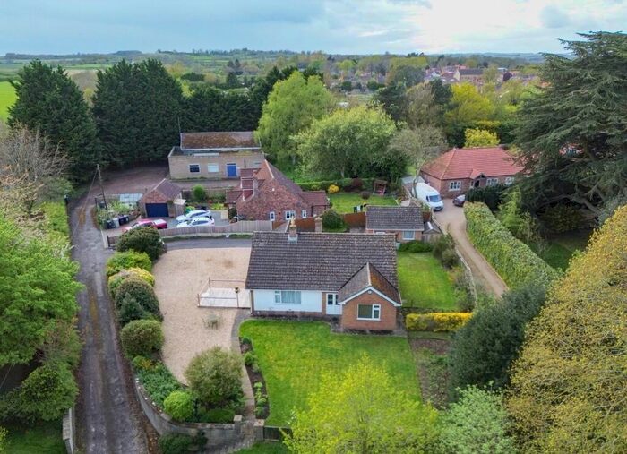 Houses for sale in Hundleby, PE23, Lincolnshire