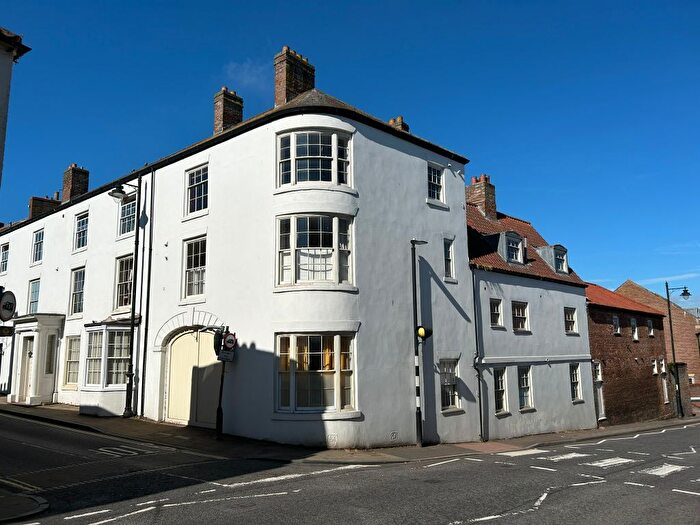 2 Bedroom Flat To Rent In Coach House Court, Caistor, LN7