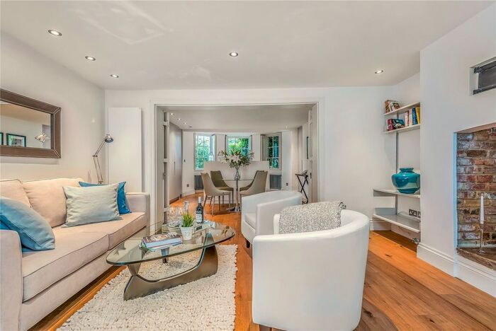 1 Bedroom Flat To Rent In Highbury Place, Highbury, Islington, London, N5