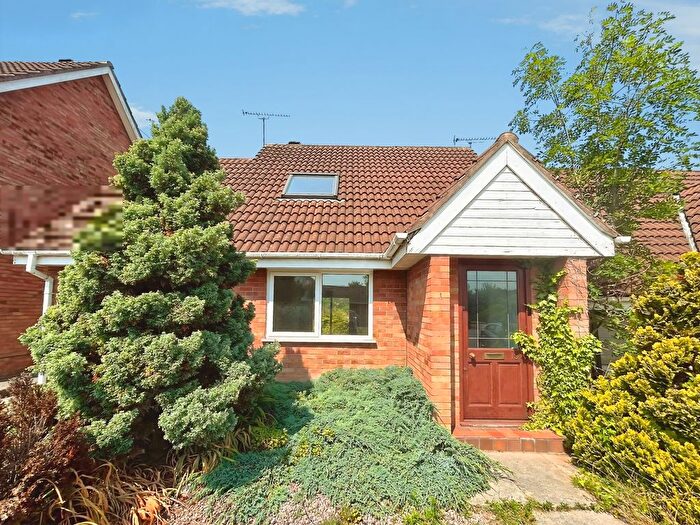 2 Bedroom Detached House To Rent In Speedwell Close, Huntington, Chester, Cheshire, CH3