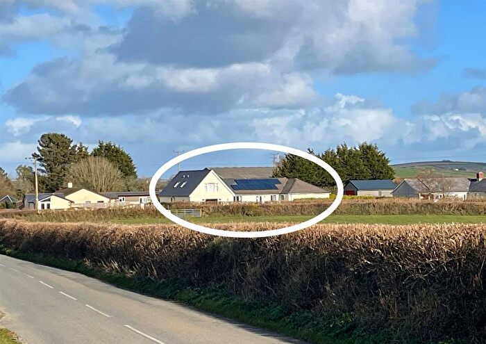 4 Bedroom Detached Bungalow For Sale In Lanteglos Highway, Lanteglos, PL23