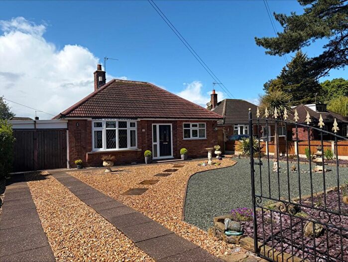 2 Bedroom Detached Bungalow For Sale In Long Lane, Middlewich, CW10