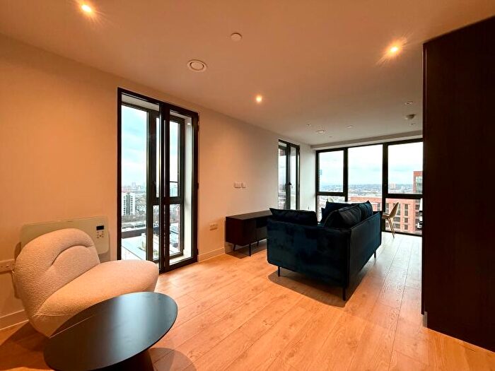 1 Bedroom Apartment To Rent In Waterhouse Gardens Dutton Street, M3