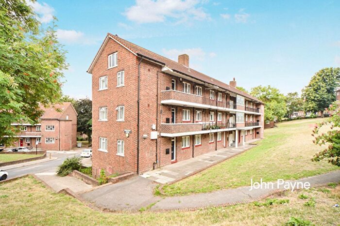 3 Bedroom Flat To Rent In Ogilby Street, London, SE18