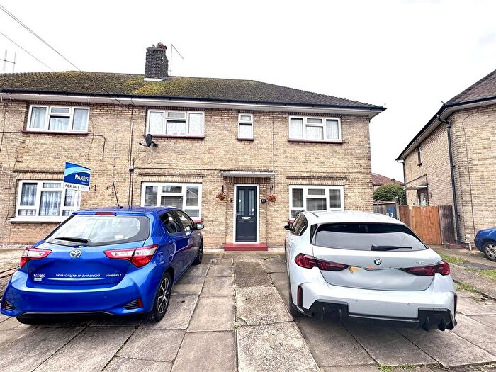 2 Bedroom Flat For Sale In St. Johns Road, Welling, DA16